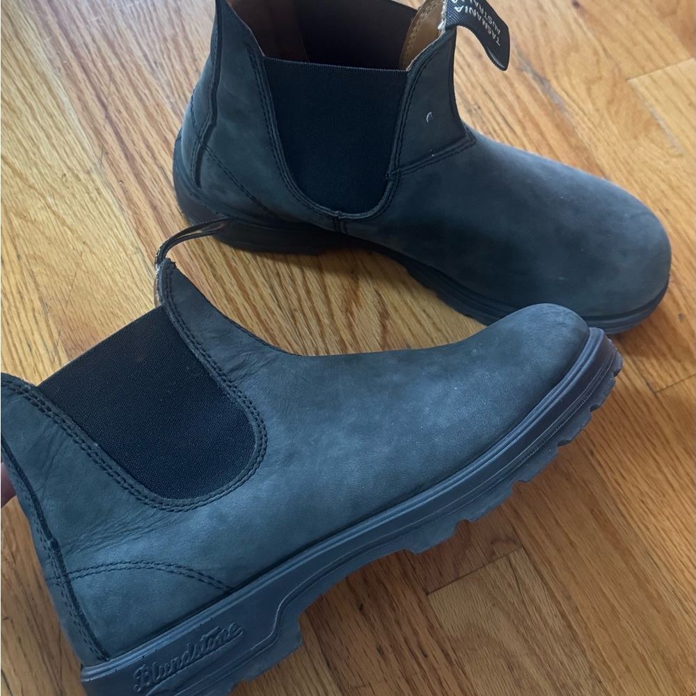 Blundstone Women’s Dark Gray Leather Boots